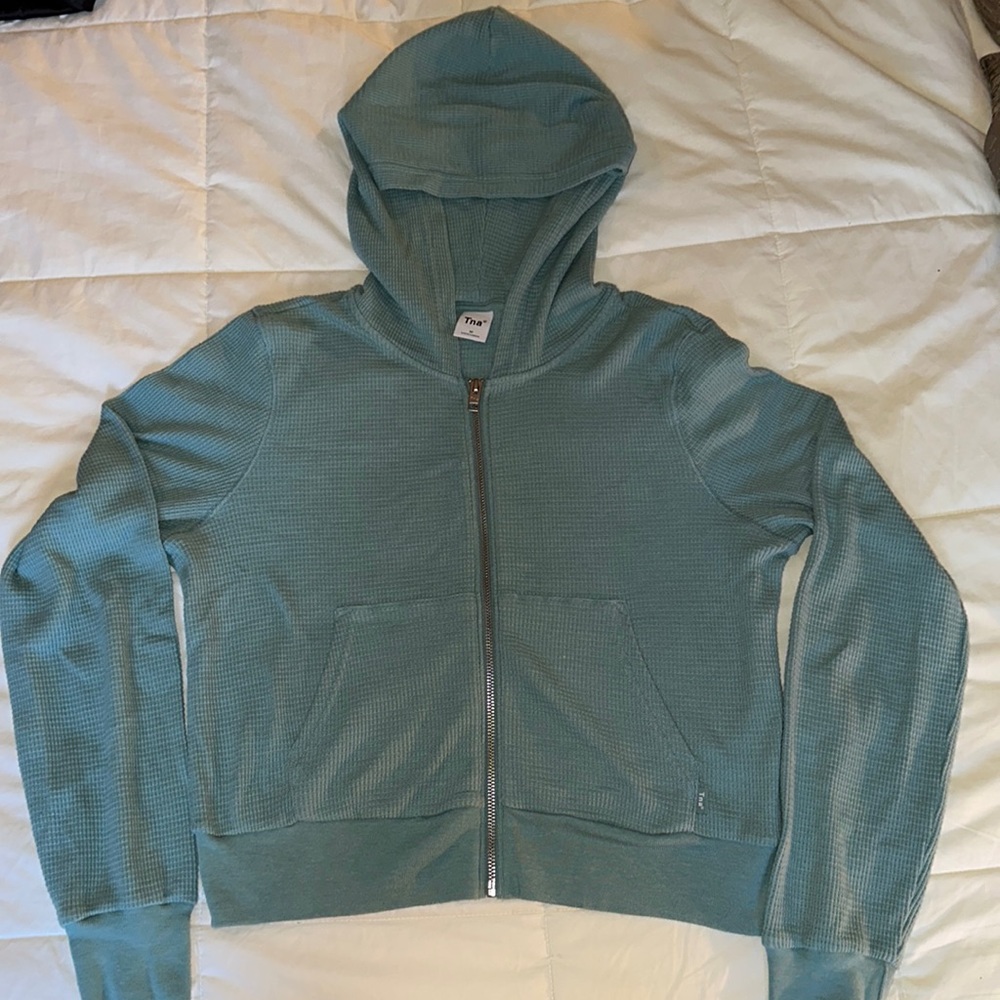 Aritzia TNA cropped zip up jacket